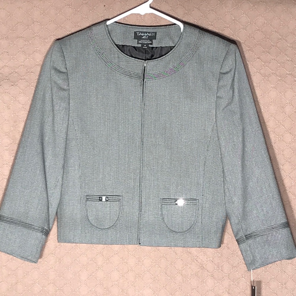 Tahari blazer 4 Black White New with tags